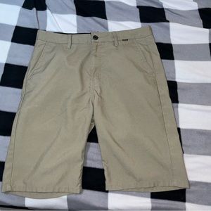 Hurley Men’s Khaki Shorts Size 32